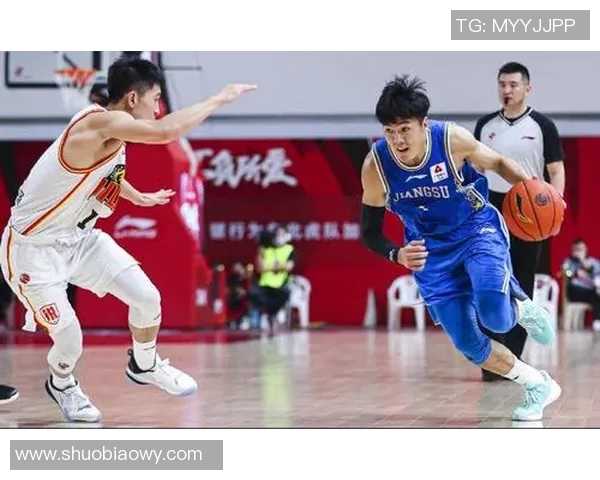 季前赛直播精彩对决渐江队挑战广东队全力争胜展现实力与风采