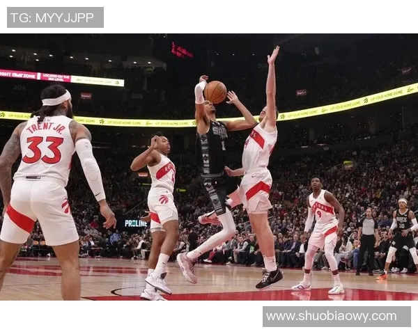 文班亚马新秀赛季表现惊艳场均20分10篮板3盖帽引领全联盟