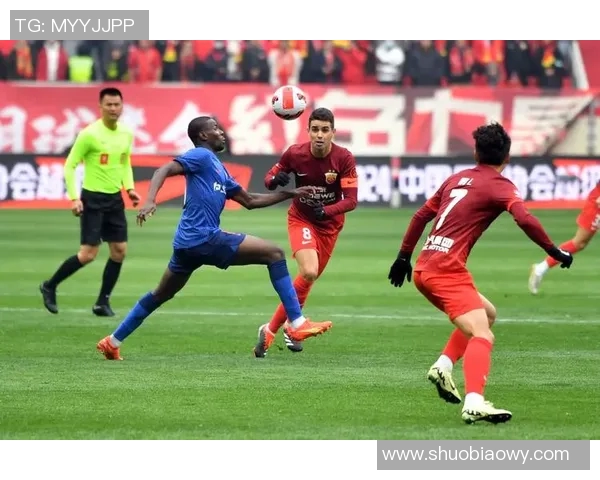 费雷拉与波尔蒂芒激战正酣谁将赢得这场精彩对决的胜利